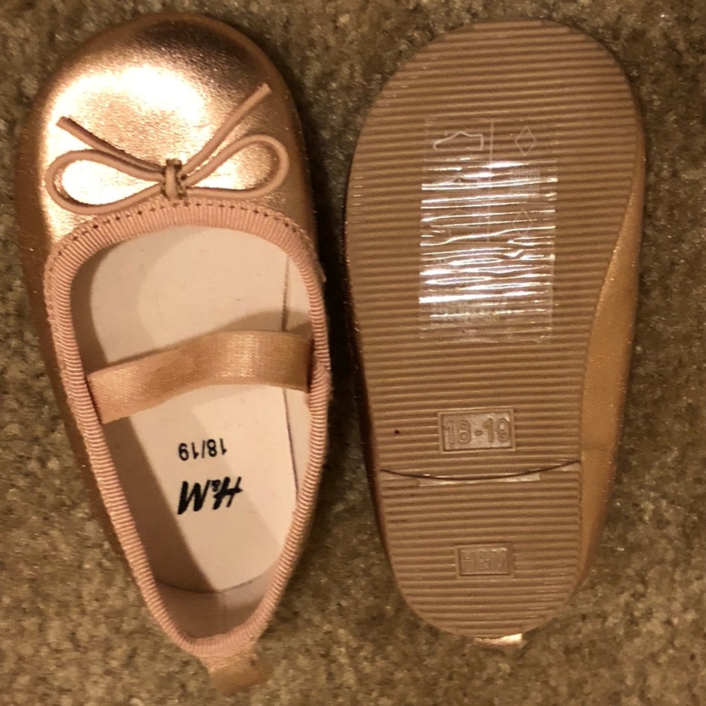 Shoes - Picture 2 of 2